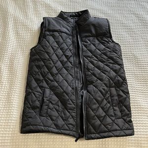 Boy’s Crown and Ivy Quilted Vest NWT